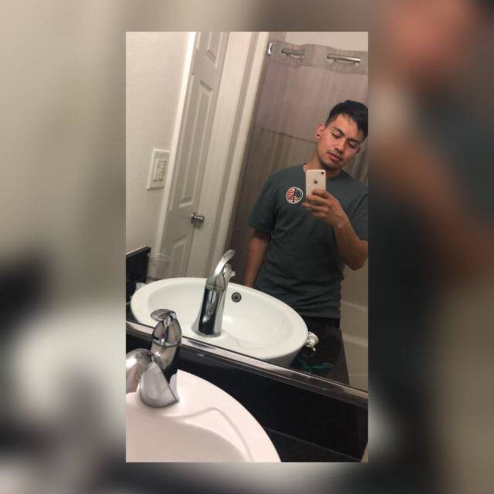 Meet your Posher, Josue